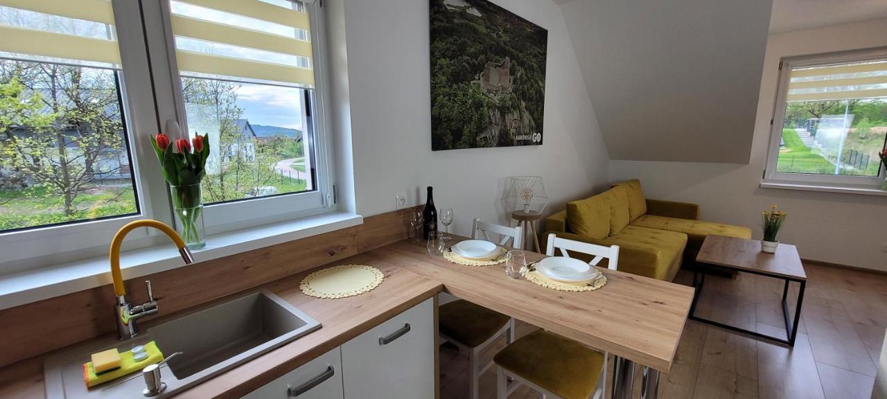 Kolorowe Cieplice - Apartamenty Z Widokiem Na Karkonosze Еленя-Гура Экстерьер фото