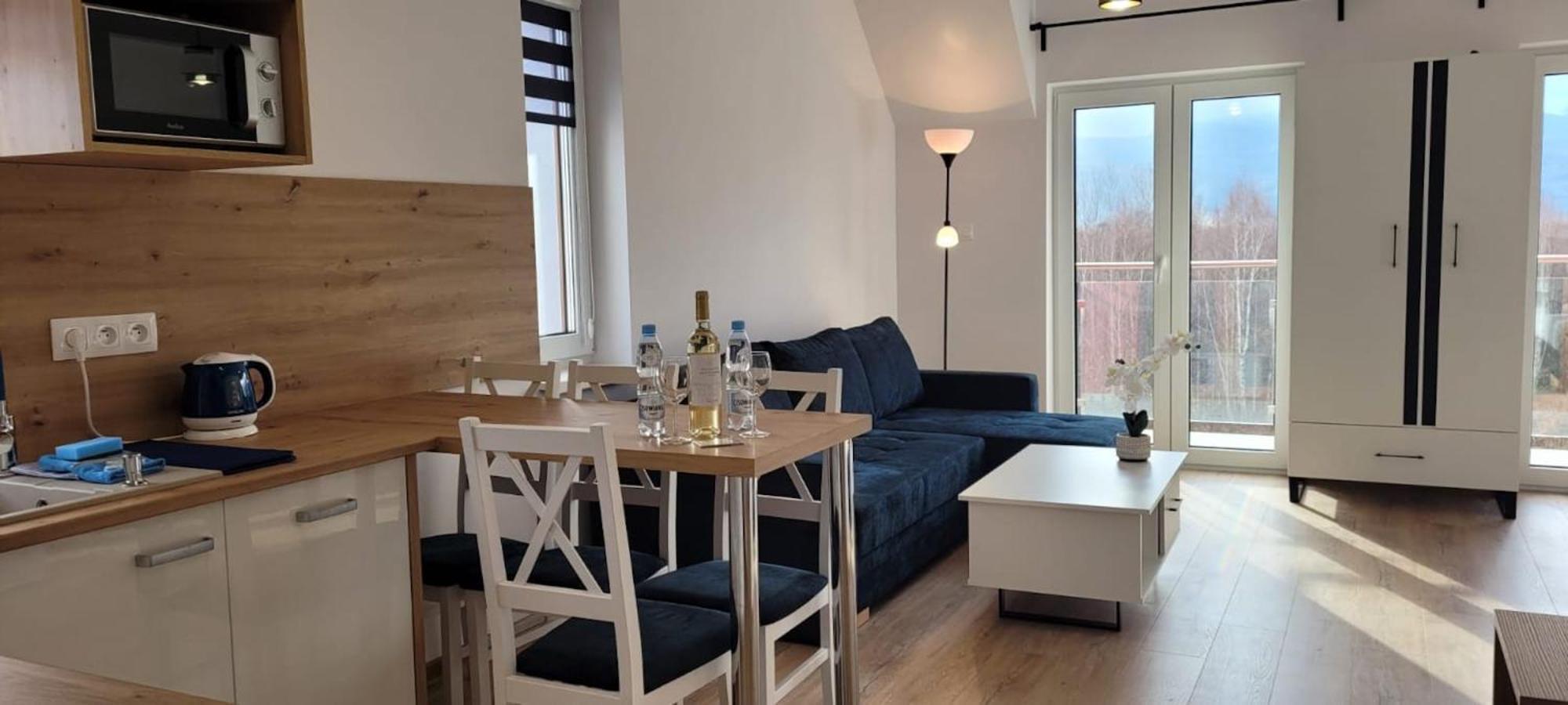Kolorowe Cieplice - Apartamenty Z Widokiem Na Karkonosze Еленя-Гура Экстерьер фото