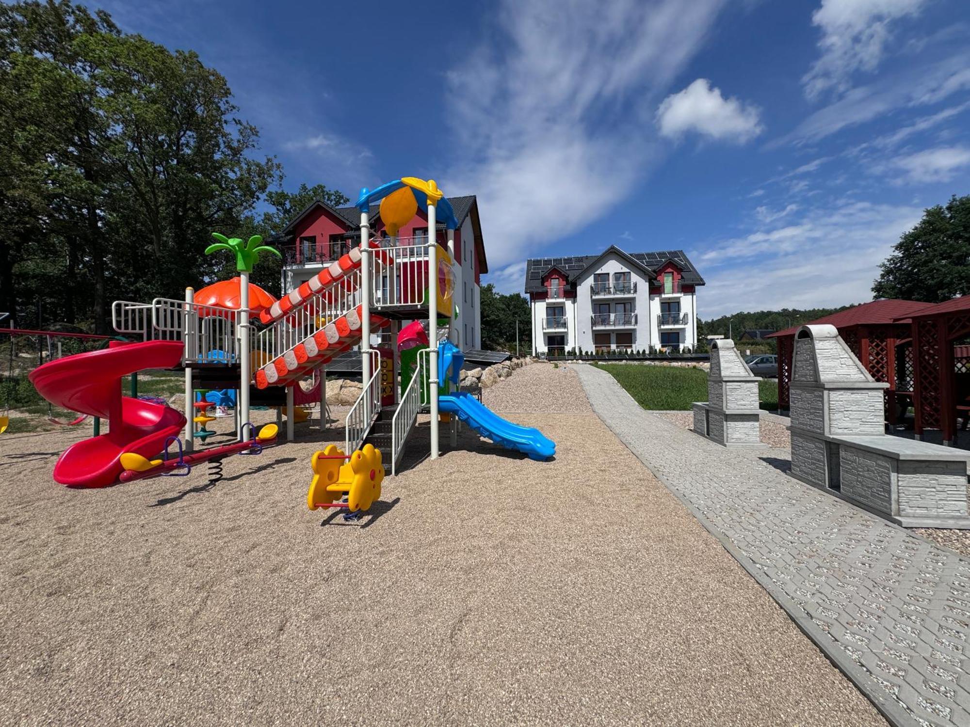 Kolorowe Cieplice - Apartamenty Z Widokiem Na Karkonosze Еленя-Гура Экстерьер фото