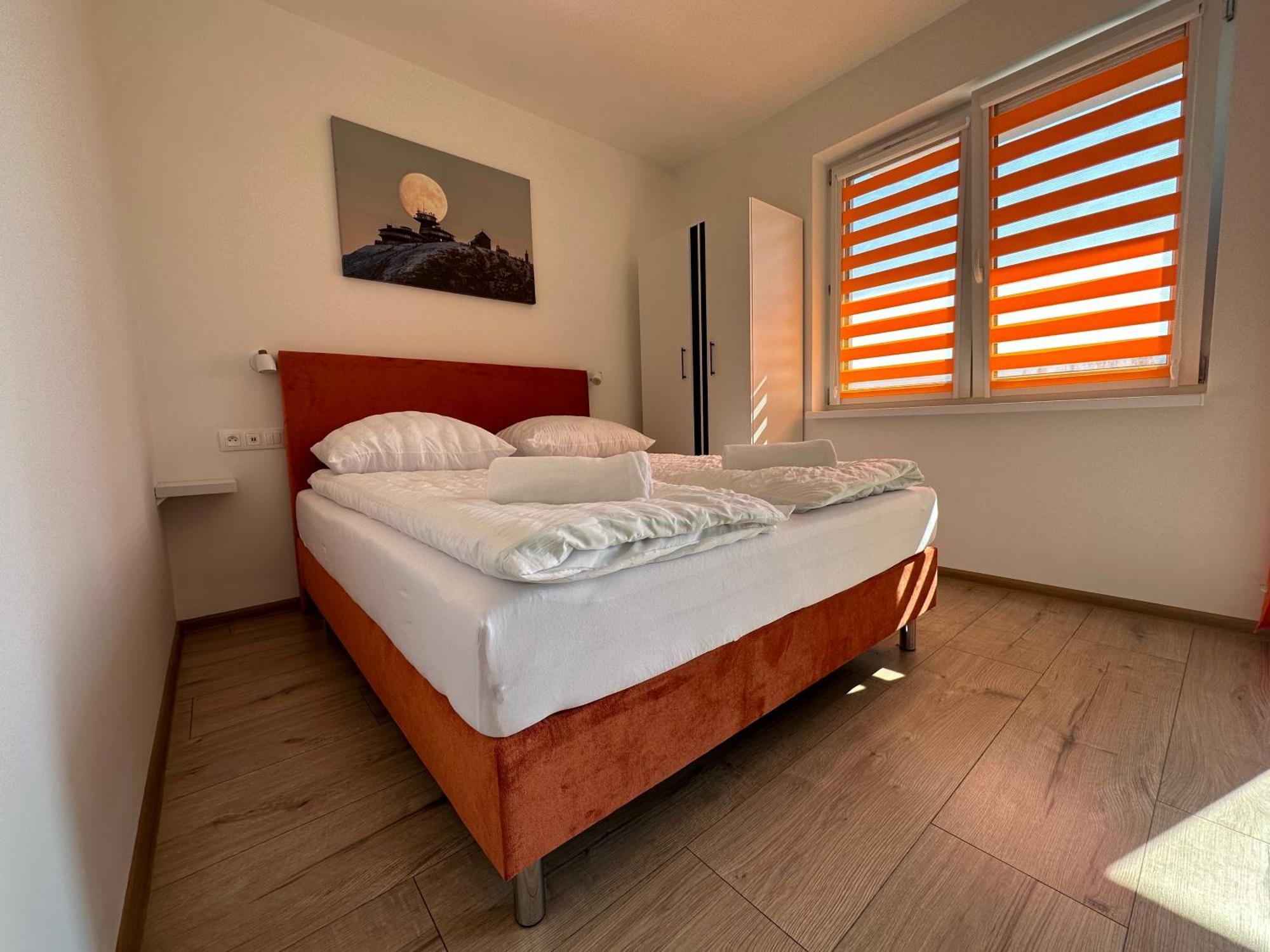 Kolorowe Cieplice - Apartamenty Z Widokiem Na Karkonosze Еленя-Гура Экстерьер фото